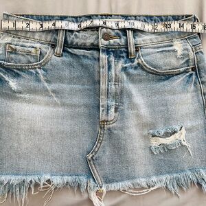 Frayed Hem Light Blue Denim Skirt